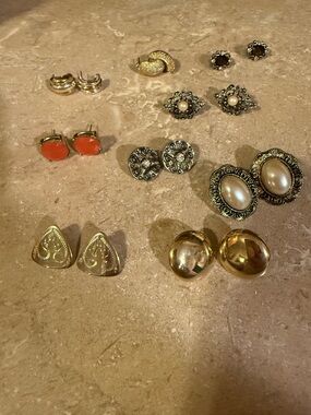 Assorted vintage Women’s costume Stud 9 pair Earring Set - Gold and Pearl Tones